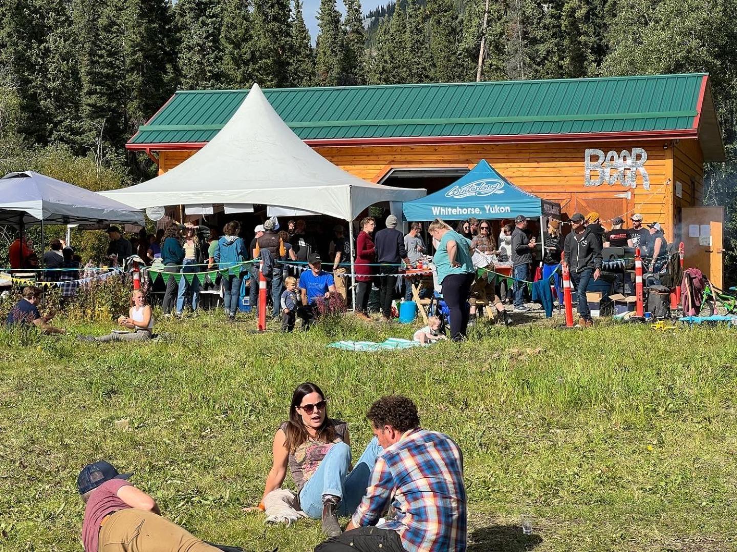 Little Atlin Lodge Tagish Ngoại thất bức ảnh