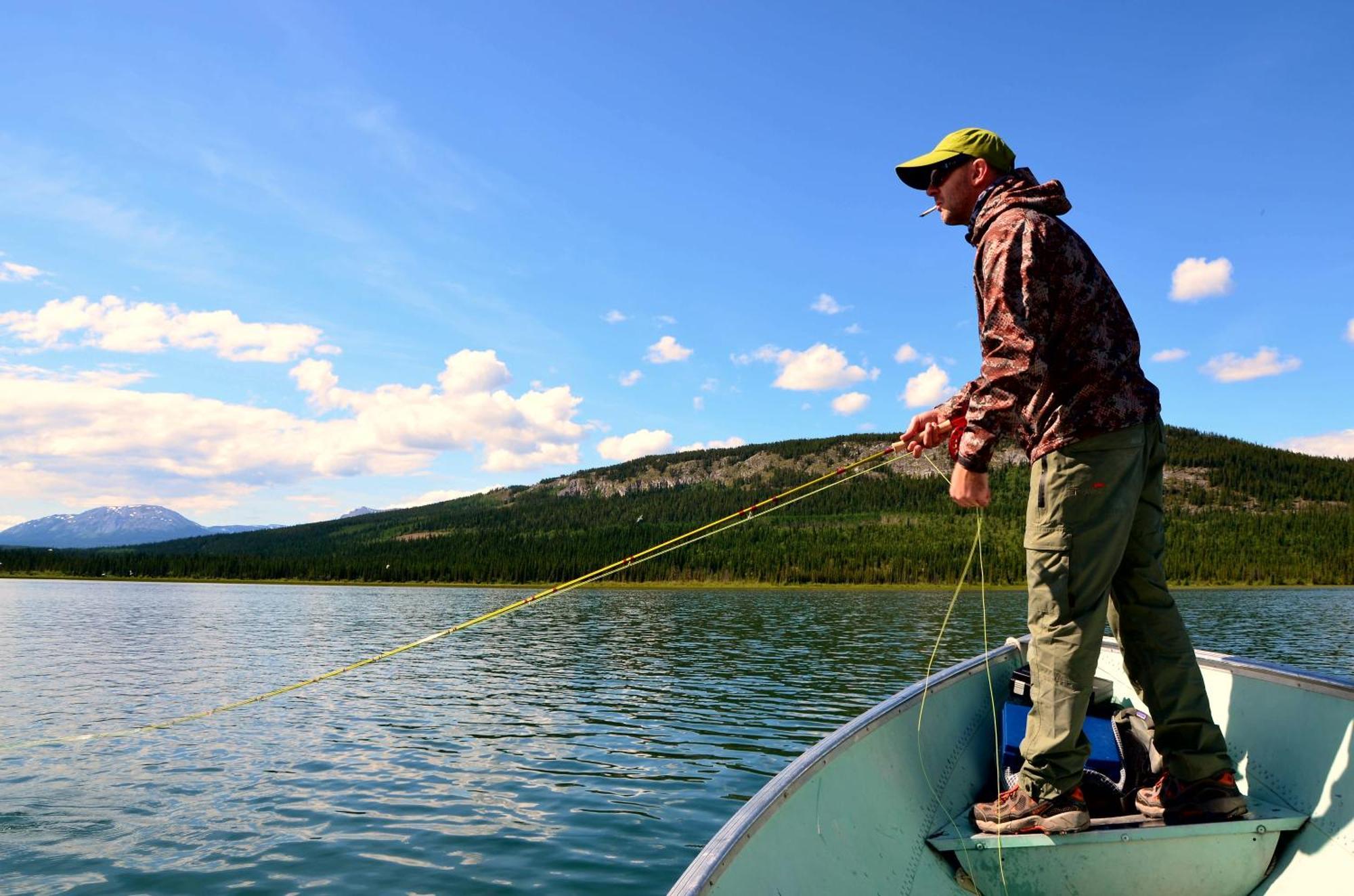 Little Atlin Lodge Tagish Ngoại thất bức ảnh