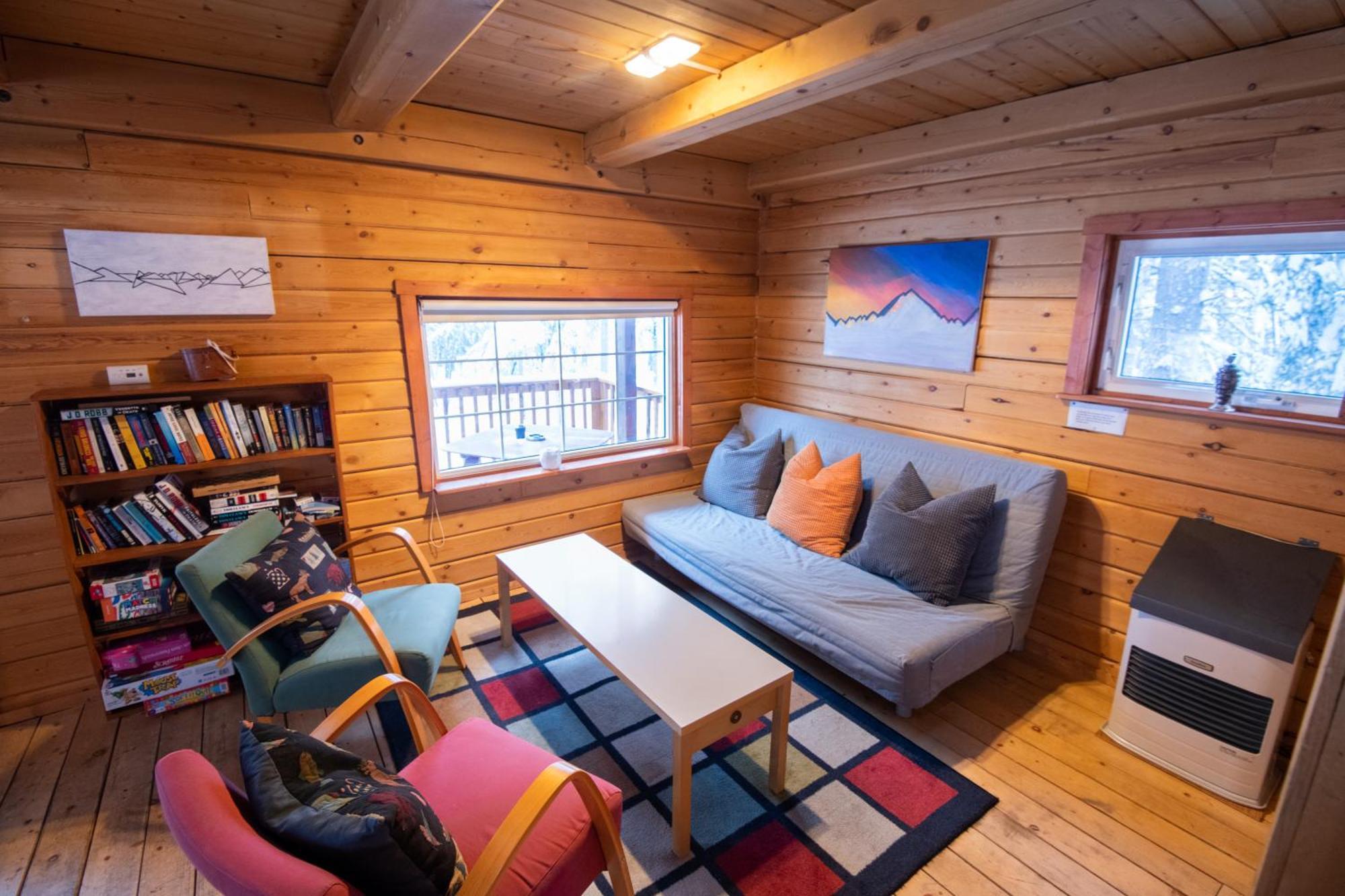 Little Atlin Lodge Tagish Ngoại thất bức ảnh