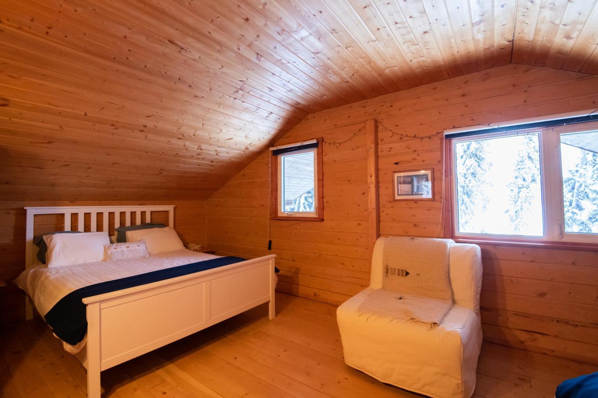 Little Atlin Lodge Tagish Ngoại thất bức ảnh